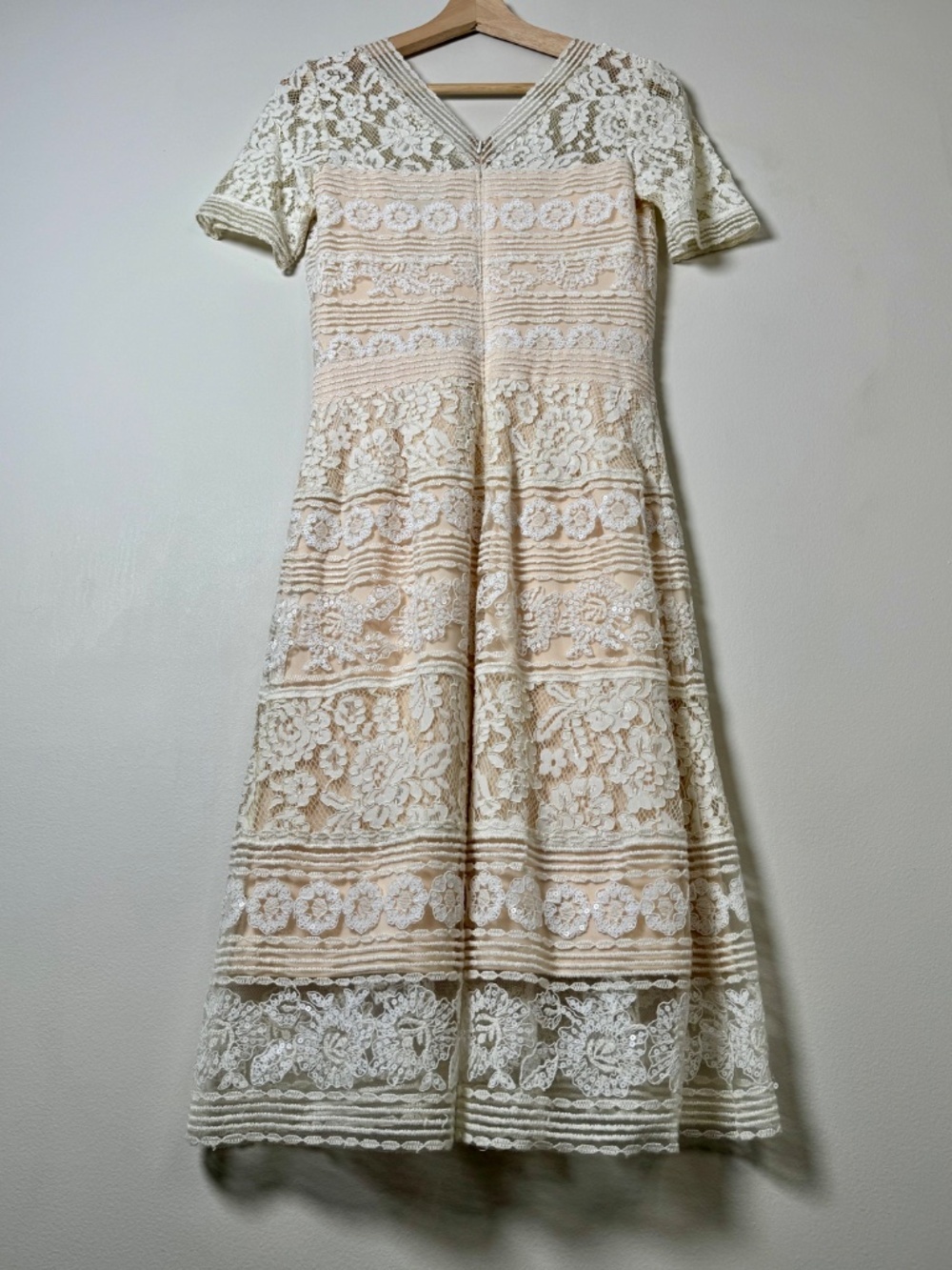 Tadashi Shoji Corin Lace Midi Dress Ivory Petal AVT17166M Sz 2 - Picture 7 of 11